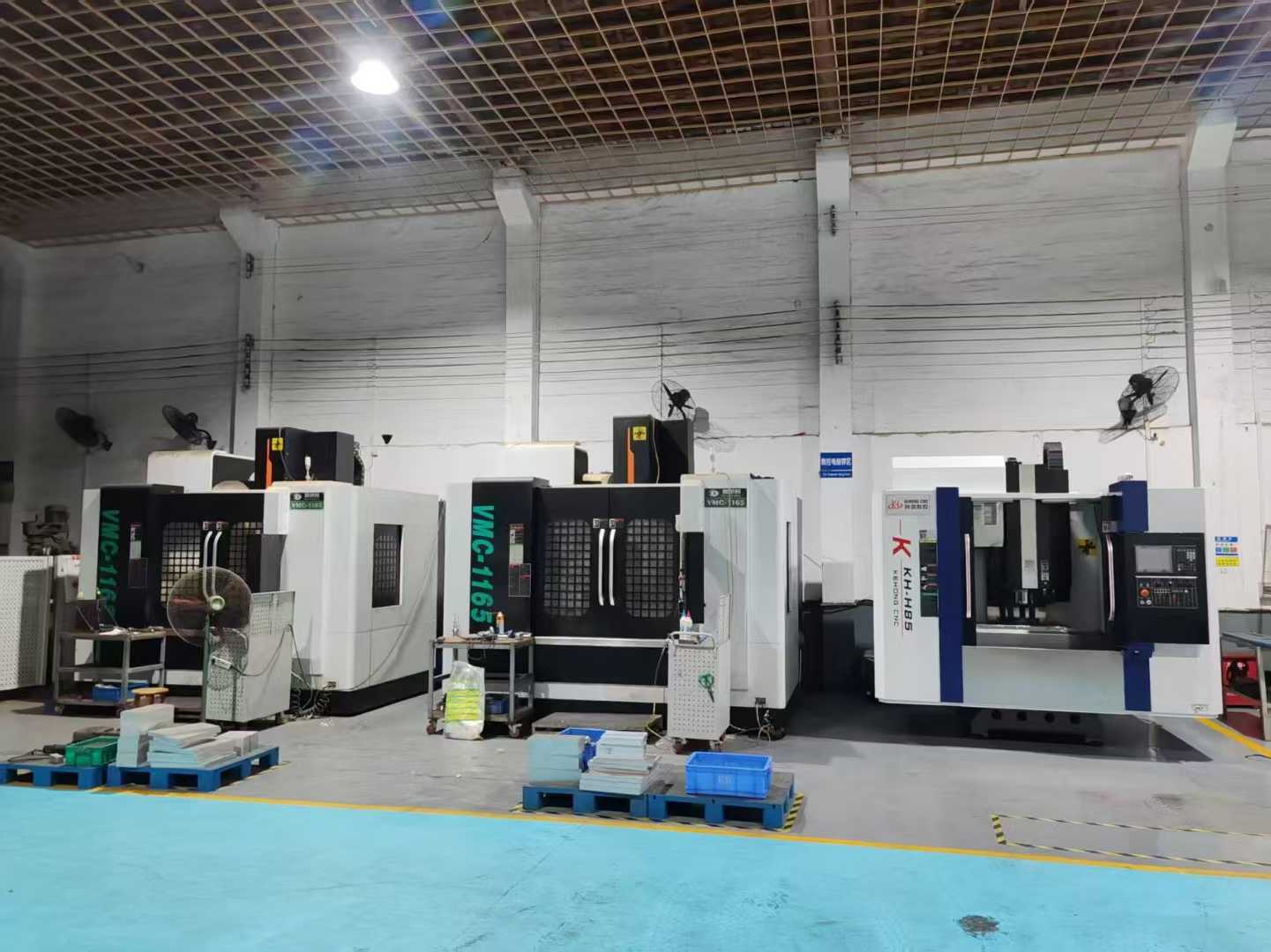 HongKe CNC machining centers in the Foshan workshop