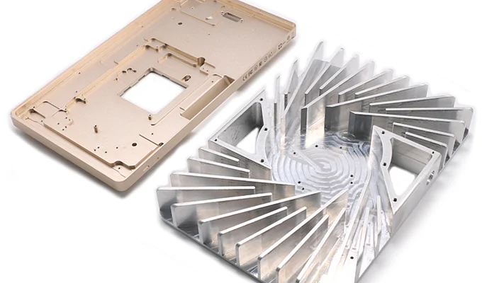 Machined metal plate and finned components with different surface appearances